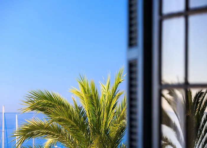 El Paradiso منتجع مينتون